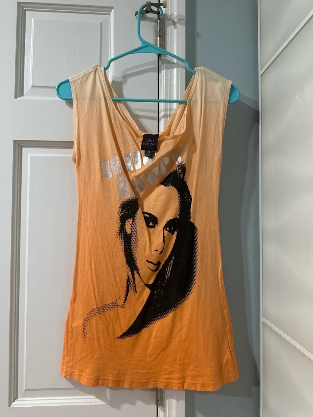 2B Bebe Peach-Orange Graphic Sleeveless Tank Top